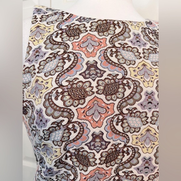 Zara Trafaluc Brown Cream Blue Peach Gold Thread
Brocade Shift Dress Size Med. - Picture 4 of 5